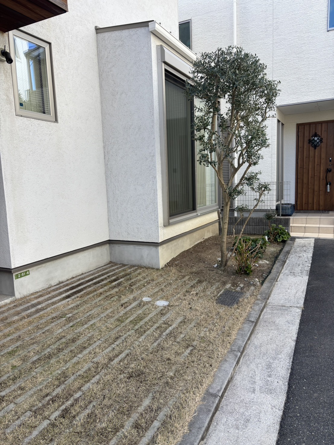 剪定、草刈り依頼✂